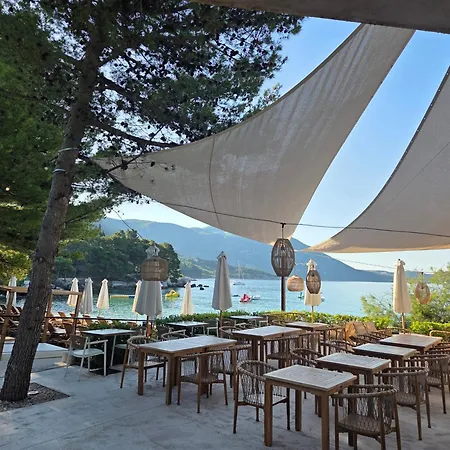 Sofia Za 3 S Parking Blizu Centra 米利尼