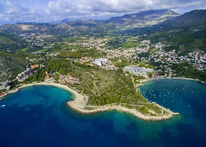 Sofia Za 3 S Parking Blizu Centra 米利尼