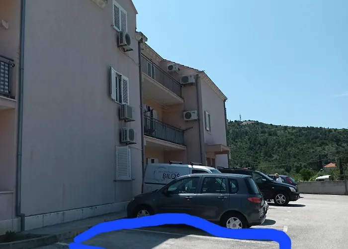 Sofia Za 3 S Parking Blizu Centra * 米利尼