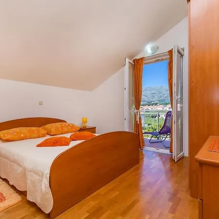 Sofia Za 3 S Parking Blizu Centra Mlini