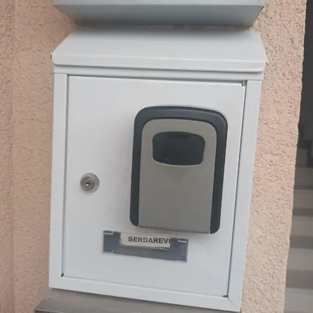 Lejlighed Sofia Za 3 S Parking Blizu Centra