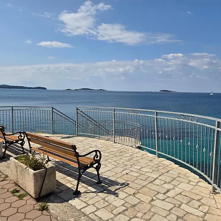 Sofia Za 3 S Parking Blizu Centra