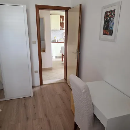 Sofia Za 3 S Parking Blizu Centra